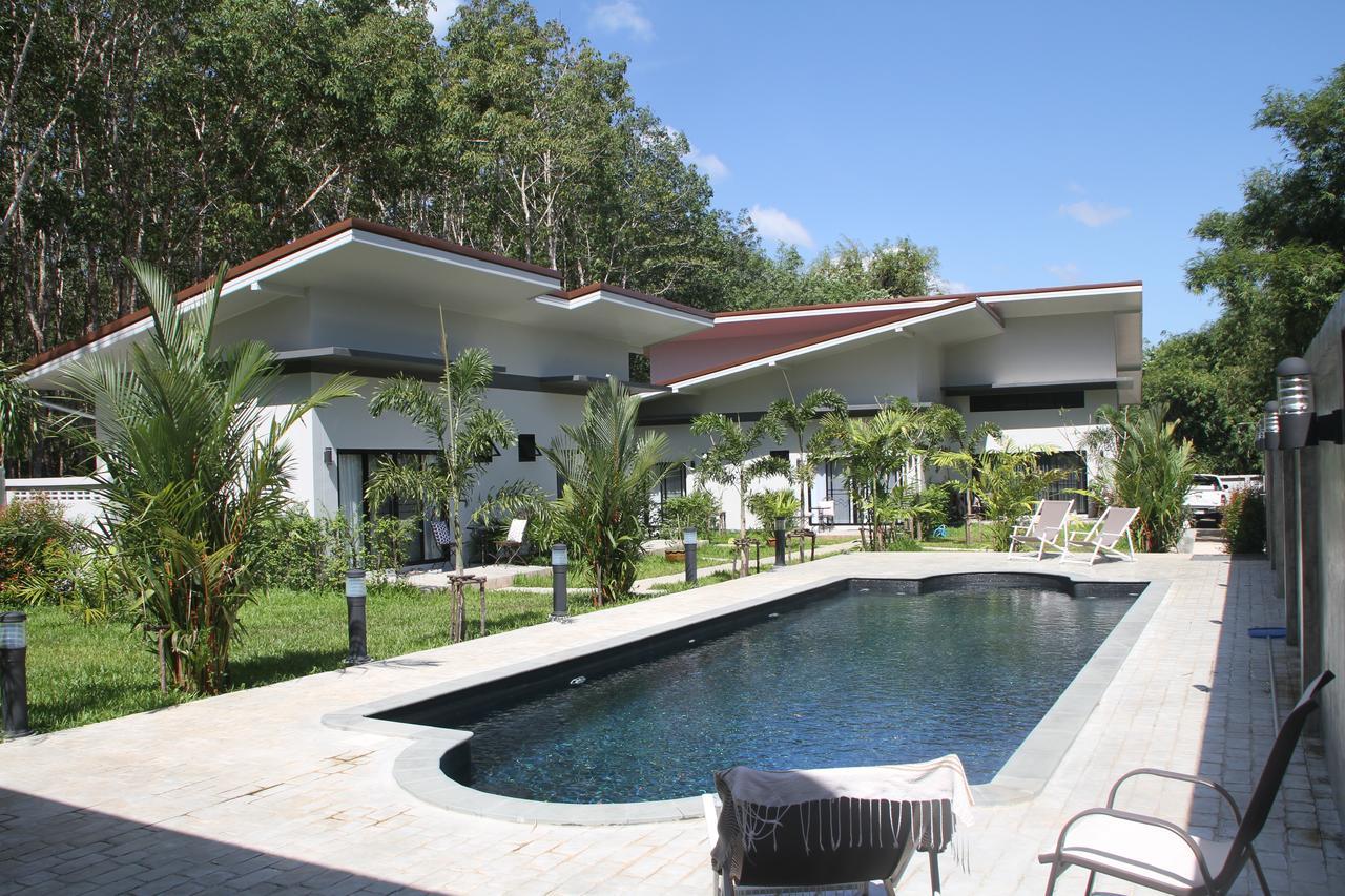 Medithairean Guesthouse Ao Nang Esterno foto